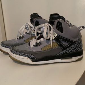 Jordan Spizike Cool Grey - Size 4.5Y Big kids